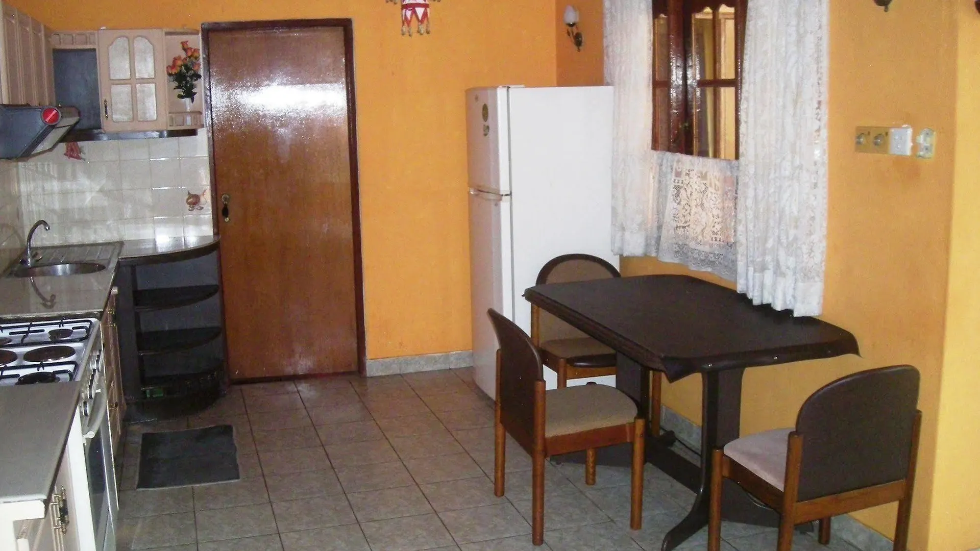 Sri Lak Inn Negombo 2*,